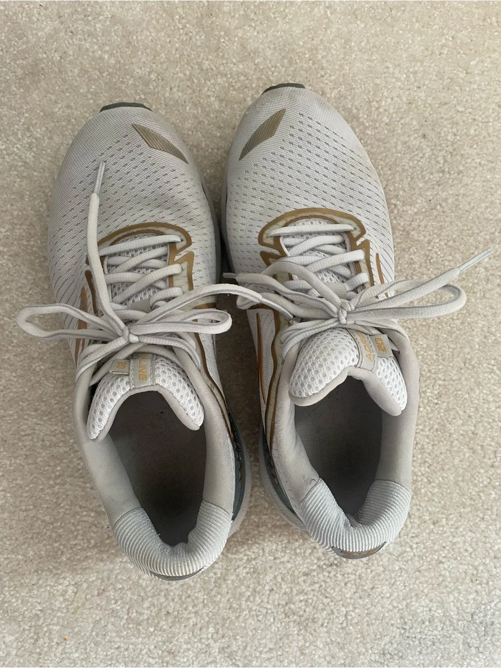 Brooks light Gray Athletic Sneakers with Gold Accents
